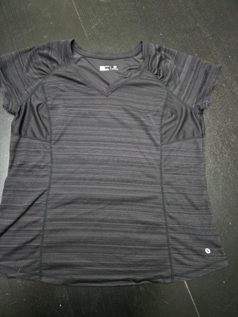 Xersion Women's V-Neck Slim Fit Athletic Shirt Size L Black Gray Striped